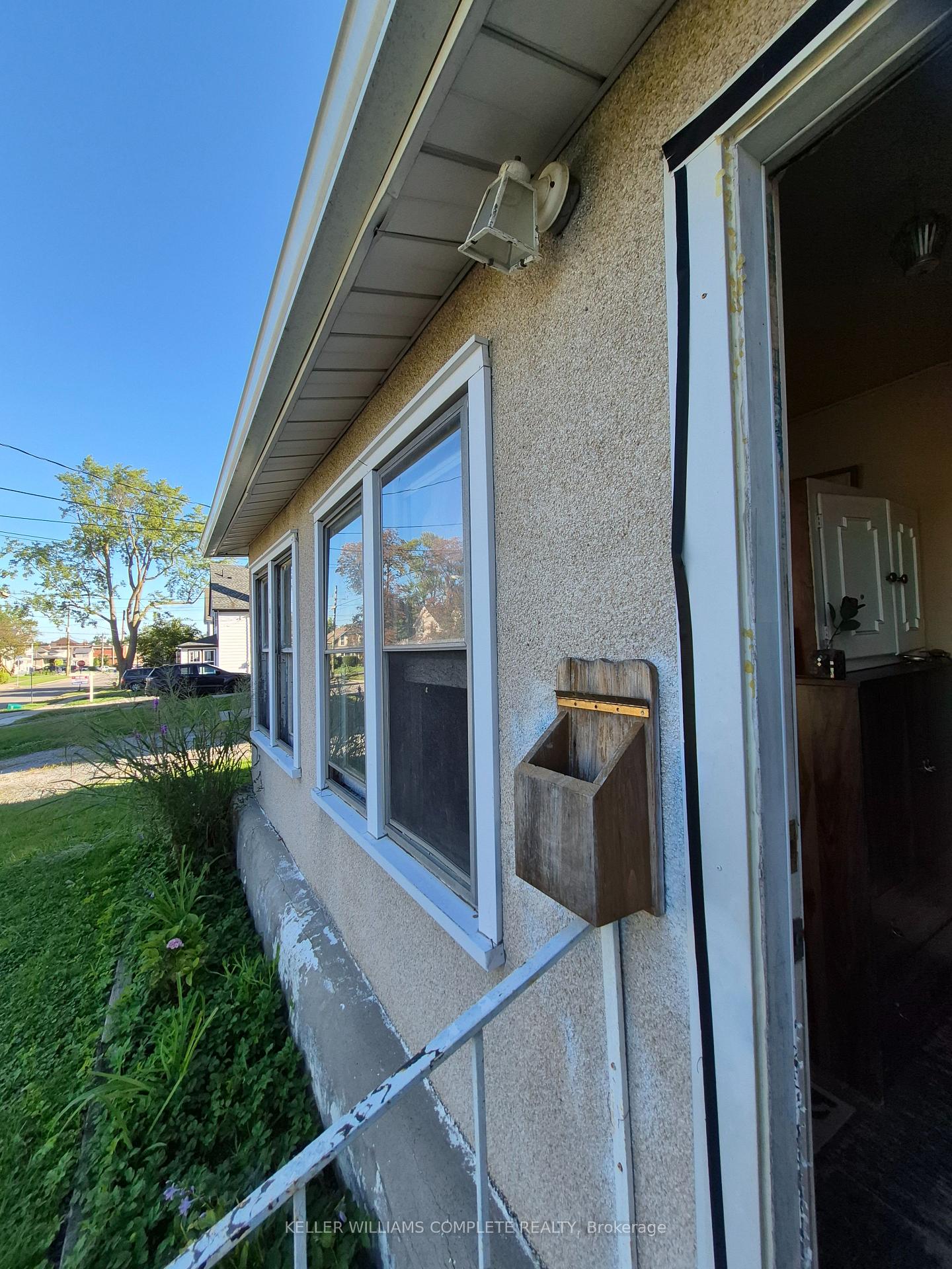 Photo 8 of 20 Carleton Street N, Thorold, Thorold Downtown — HOMEH