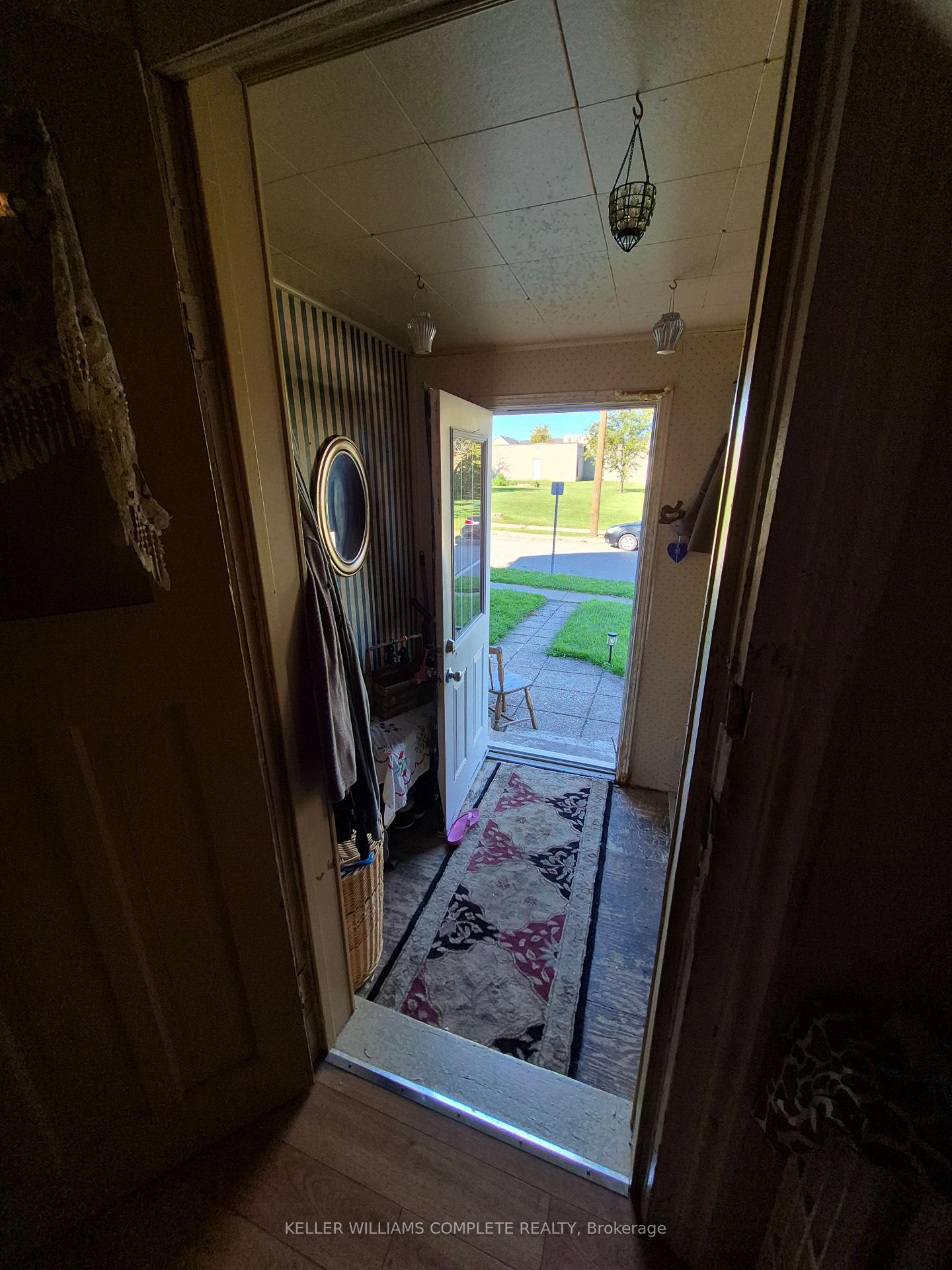 Photo 9 of 20 Carleton Street N, Thorold, Thorold Downtown — HOMEH