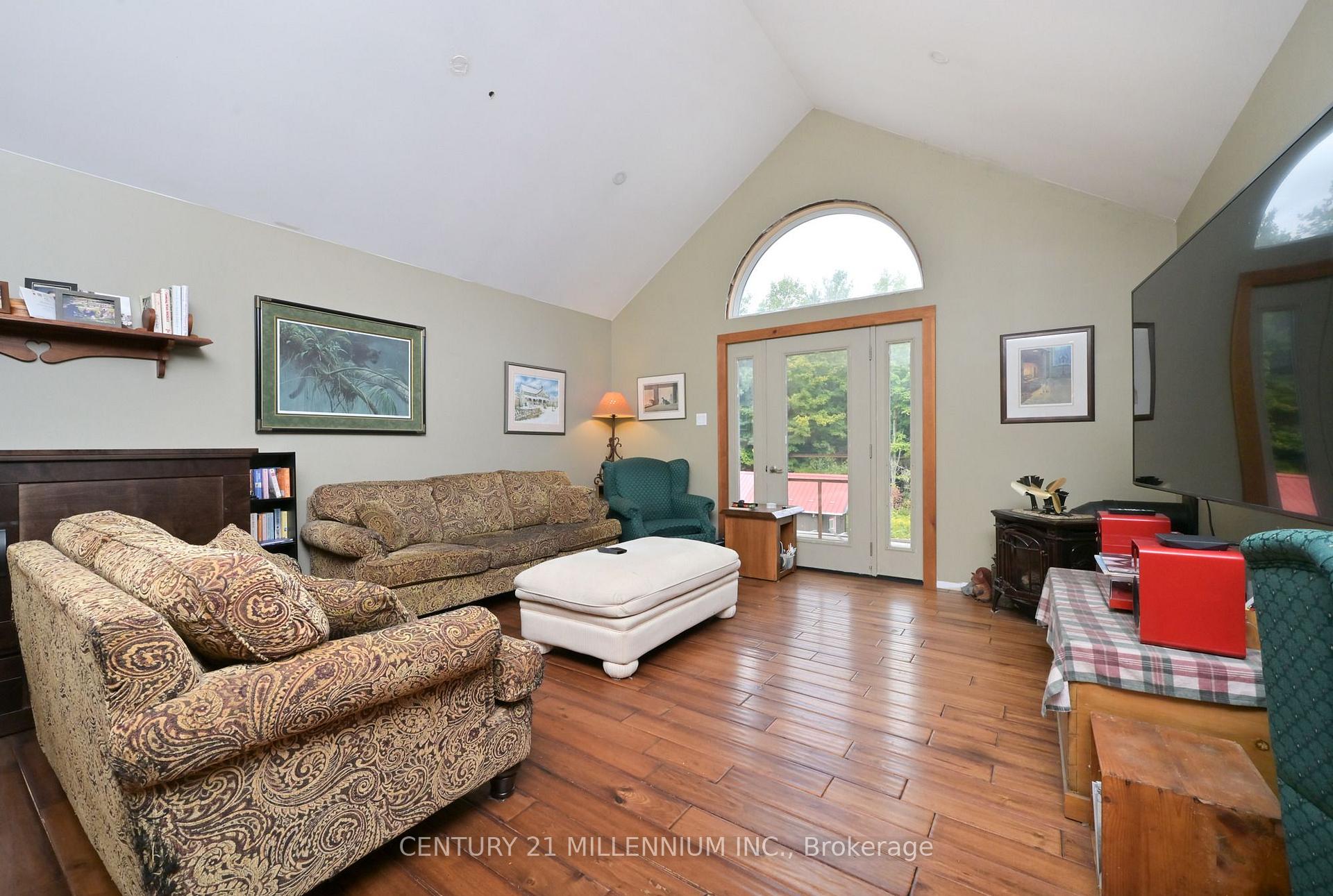 Photo 6 of 833542 4th Line Ehs, Mono, Rural Mono — HOMEH