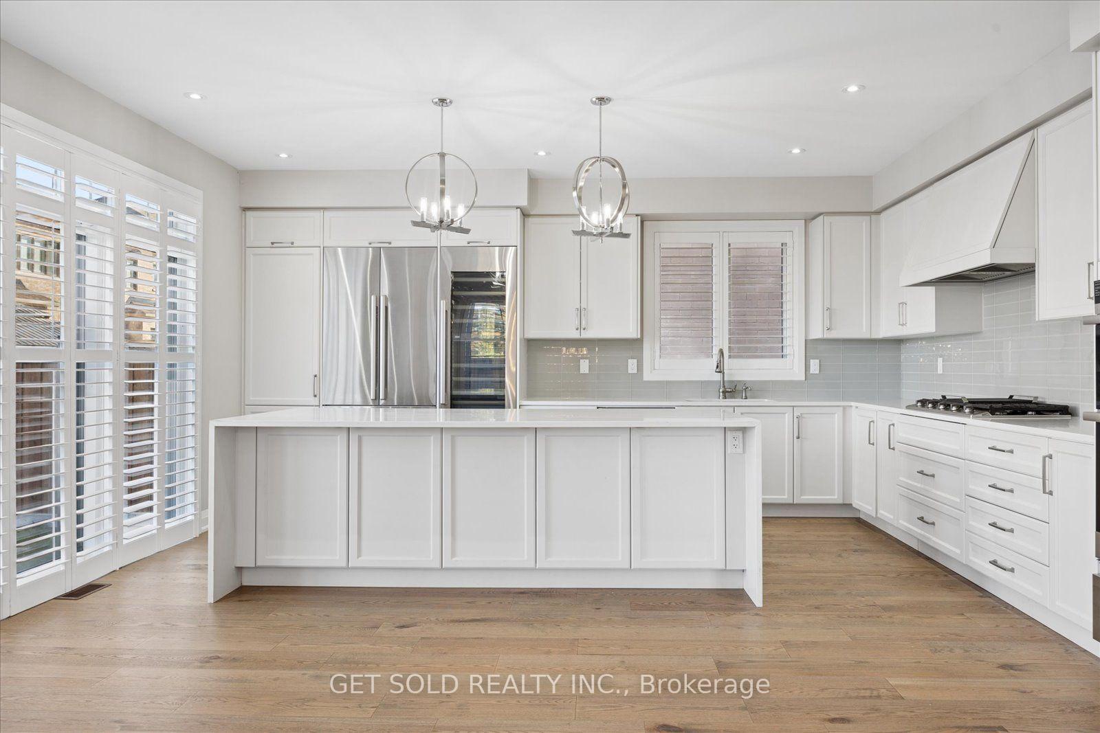 Photo 12 of 34 Huggins Drive, Whitby, Rural Whitby — HOMEH