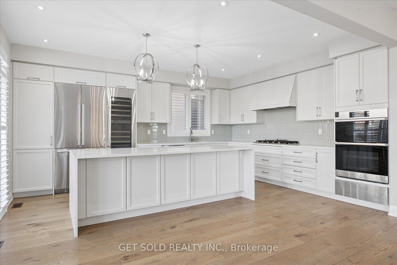 Photo 13 of 34 Huggins Drive, Whitby, Rural Whitby — HOMEH
