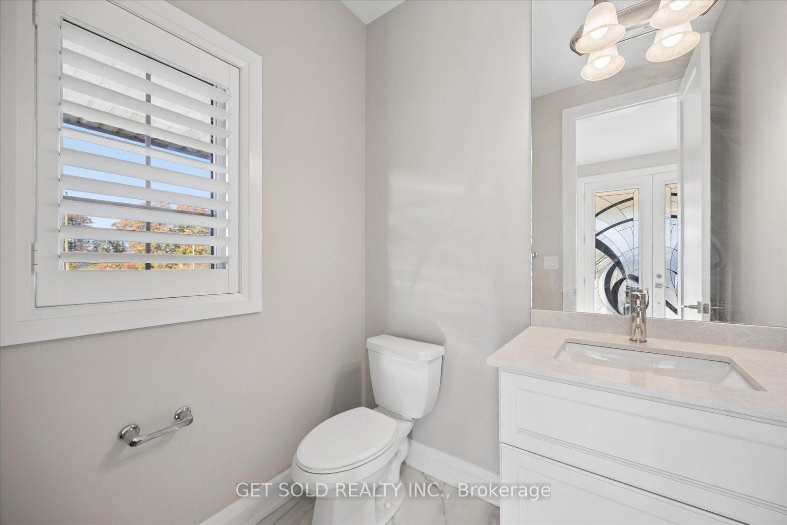 Photo 26 of 34 Huggins Drive, Whitby, Rural Whitby — HOMEH