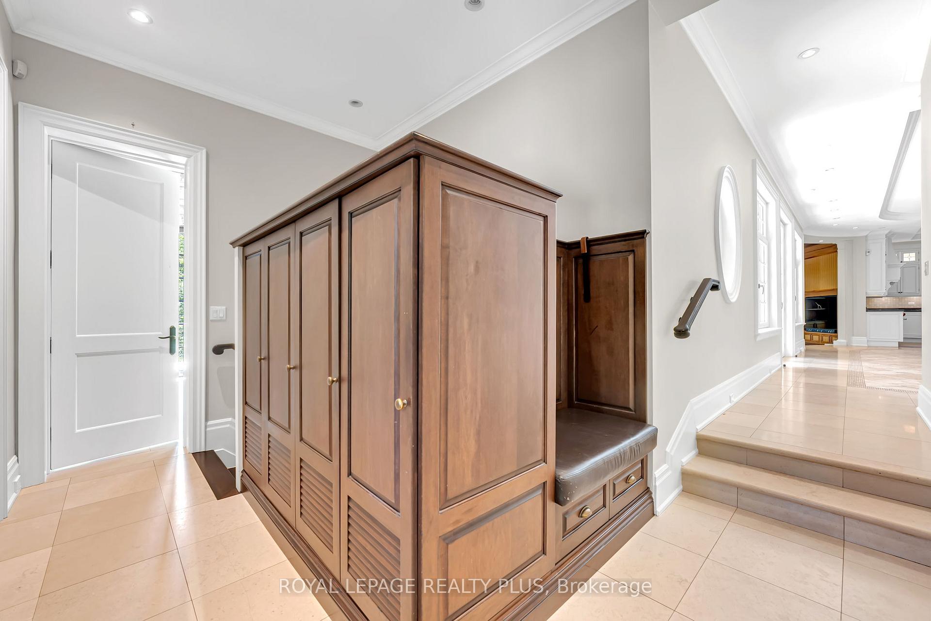 Photo 16 of 1476 Carmen Drive, Mississauga, Mineola — HOMEH