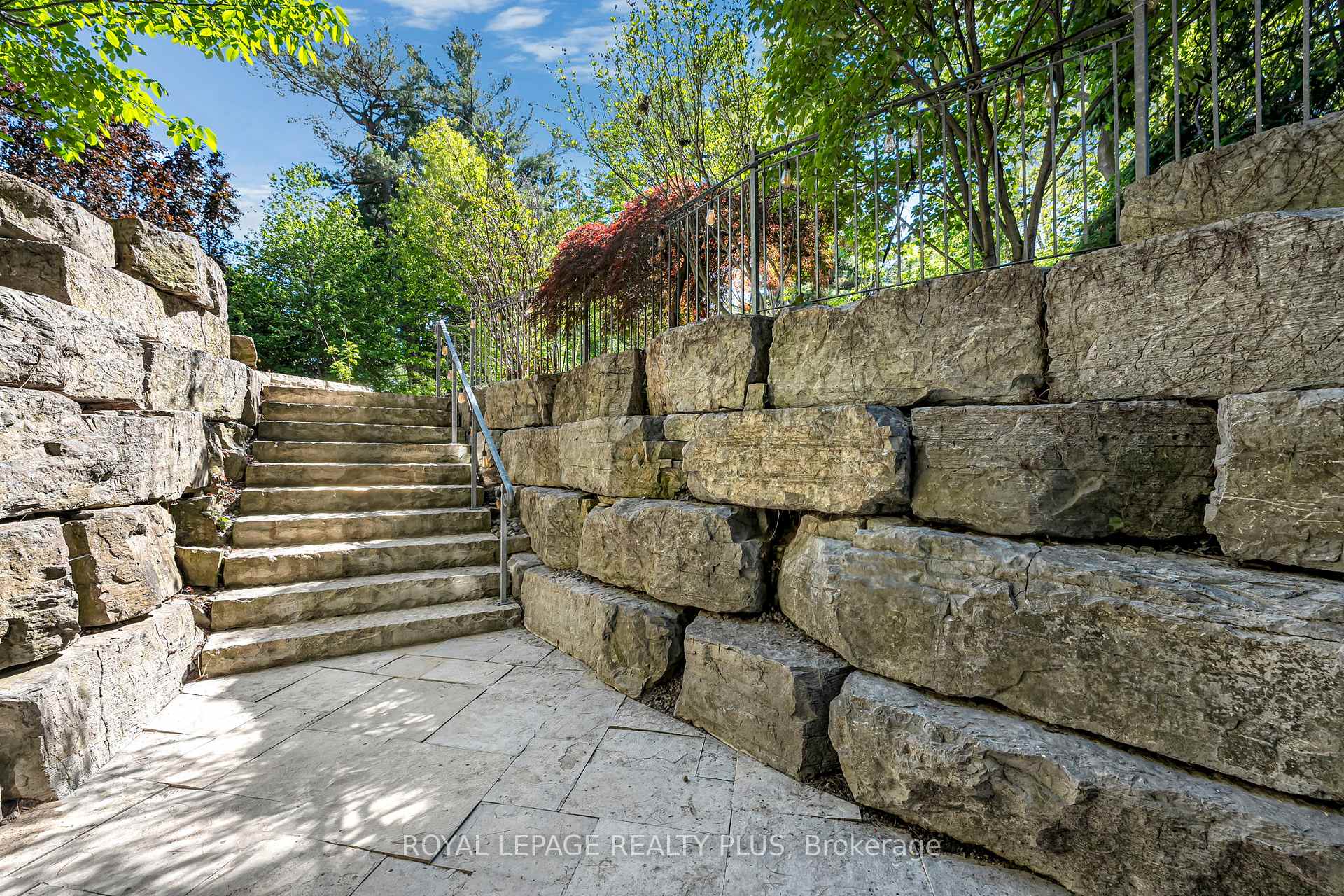 Photo 41 of 1476 Carmen Drive, Mississauga, Mineola — HOMEH
