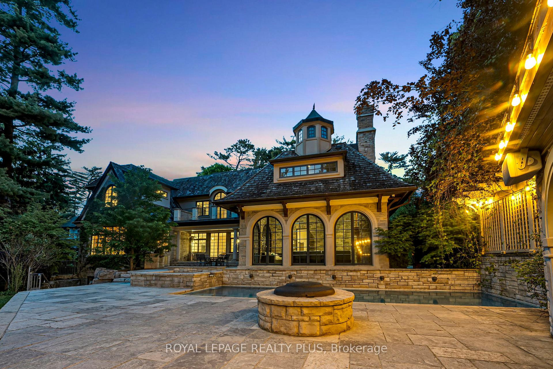Photo 47 of 1476 Carmen Drive, Mississauga, Mineola — HOMEH
