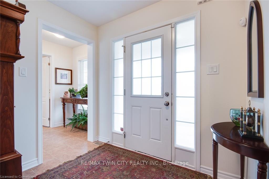 Photo 3 of 18 Blue Oak Street, Kitchener, Trussler — HOMEH