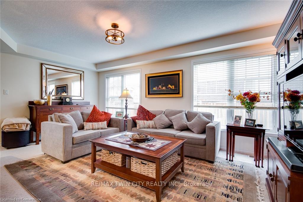 Photo 15 of 18 Blue Oak Street, Kitchener, Trussler — HOMEH