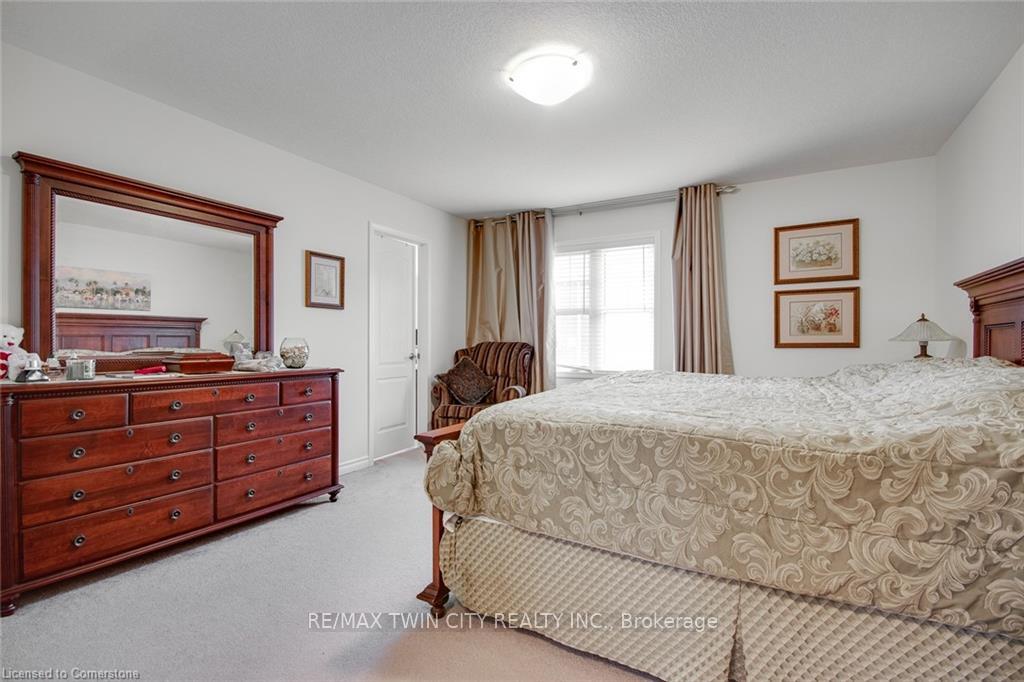 Photo 20 of 18 Blue Oak Street, Kitchener, Trussler — HOMEH
