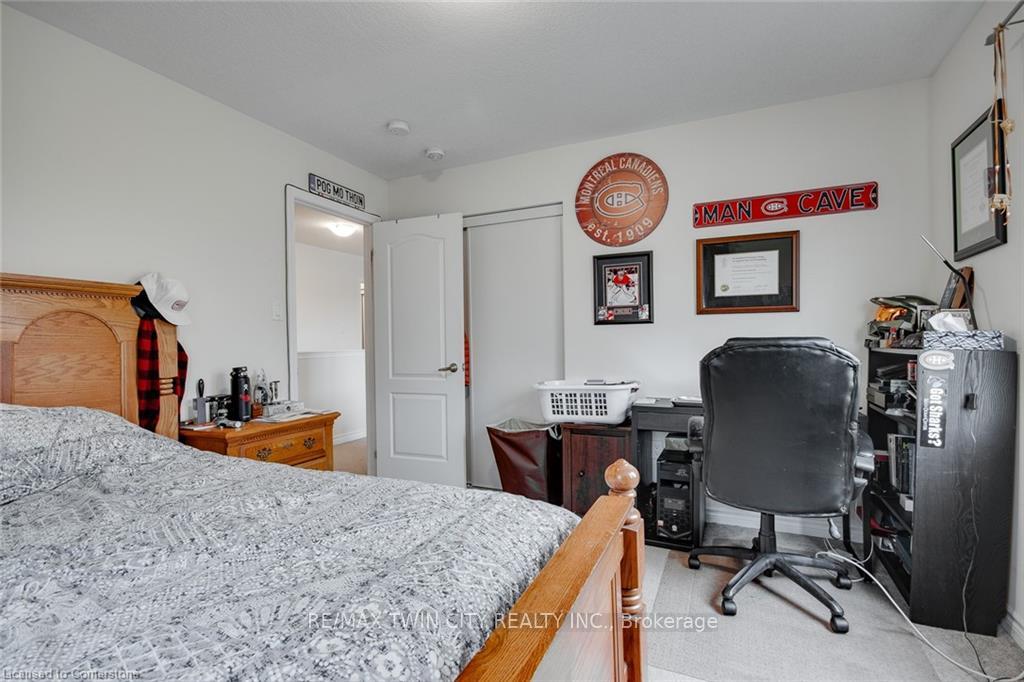 Photo 28 of 18 Blue Oak Street, Kitchener, Trussler — HOMEH