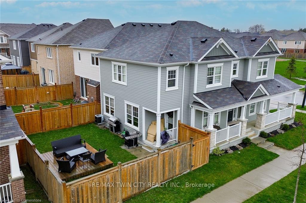Photo 31 of 18 Blue Oak Street, Kitchener, Trussler — HOMEH