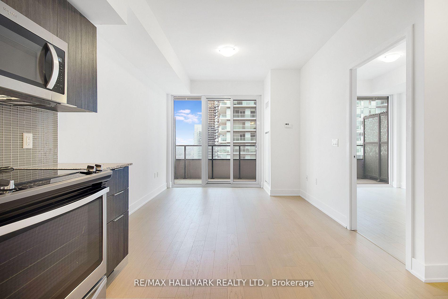 Photo 2 of Unit 3113, 30 Shore Breeze Drive, Etobicoke, Mimico — HOMEH