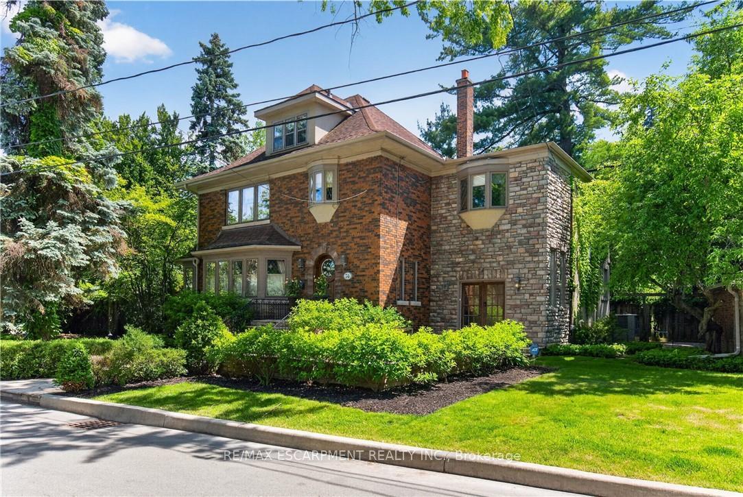 Photo of 74 Oak Knoll Drive