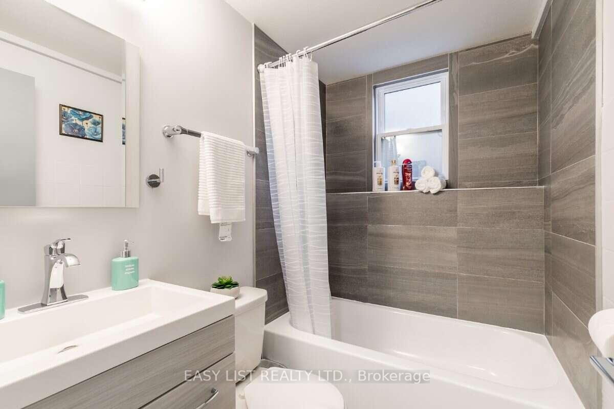 Photo 11 of 203-205 Marier Avenue, Ottawa, Vanier — HOMEH