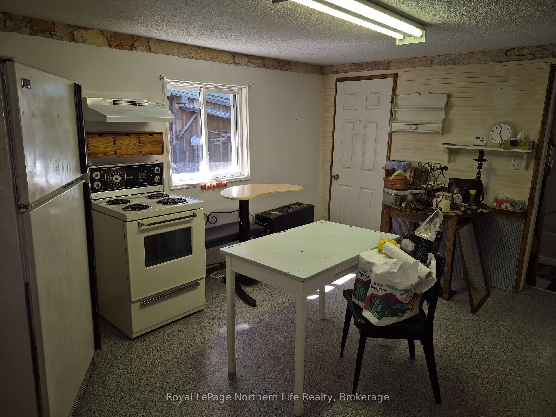 Photo 3 of 348B Poplar Street, Mattawa — HOMEH