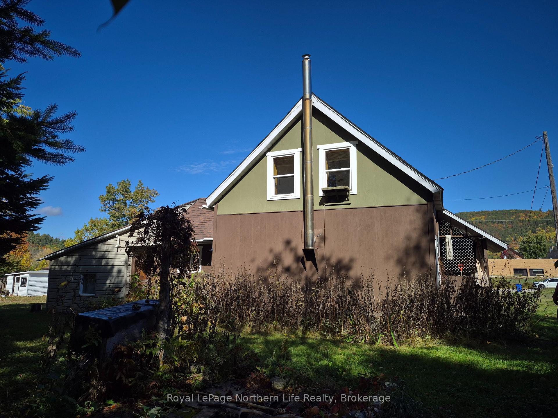 Photo 15 of 348B Poplar Street, Mattawa — HOMEH