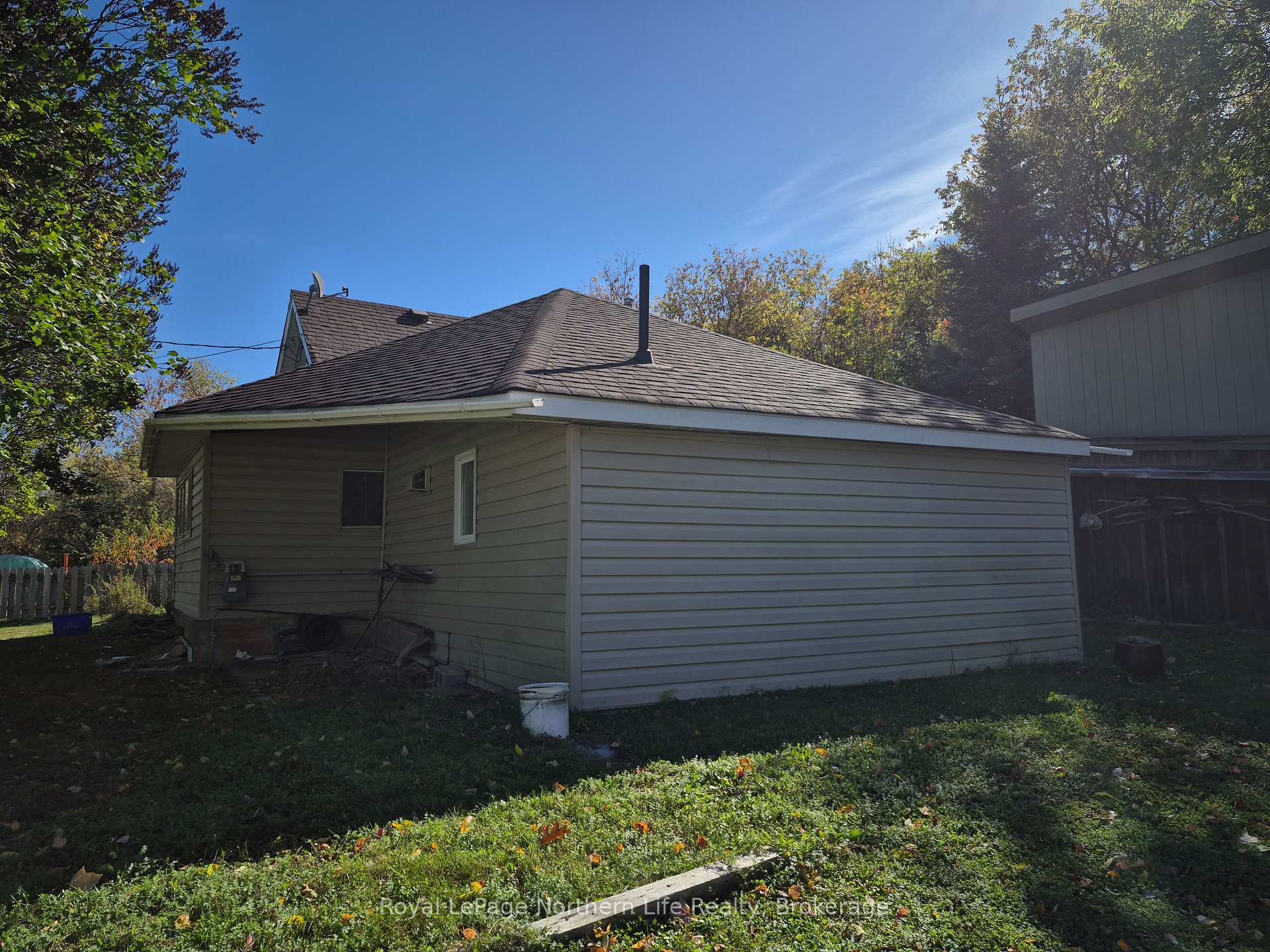 Photo 16 of 348B Poplar Street, Mattawa — HOMEH