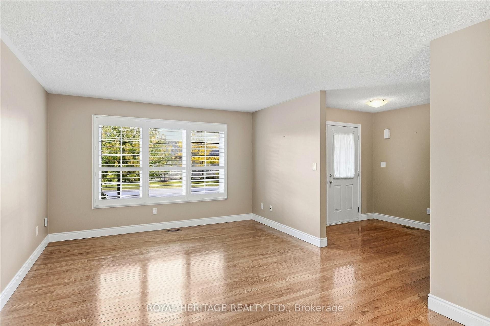 Photo 8 of 194 Mclaughlin Road, Kawartha Lakes, Lindsay — HOMEH