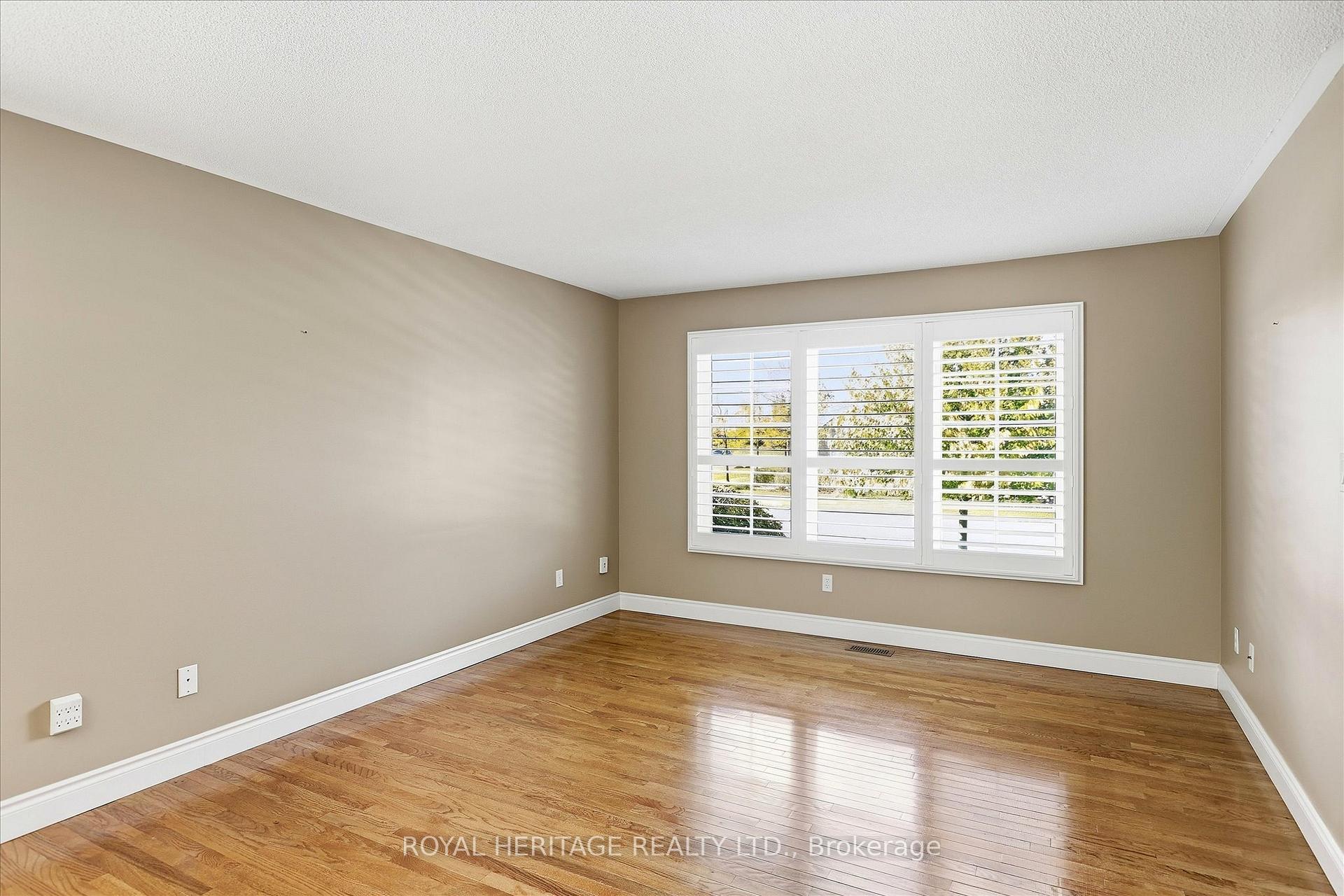 Photo 9 of 194 Mclaughlin Road, Kawartha Lakes, Lindsay — HOMEH
