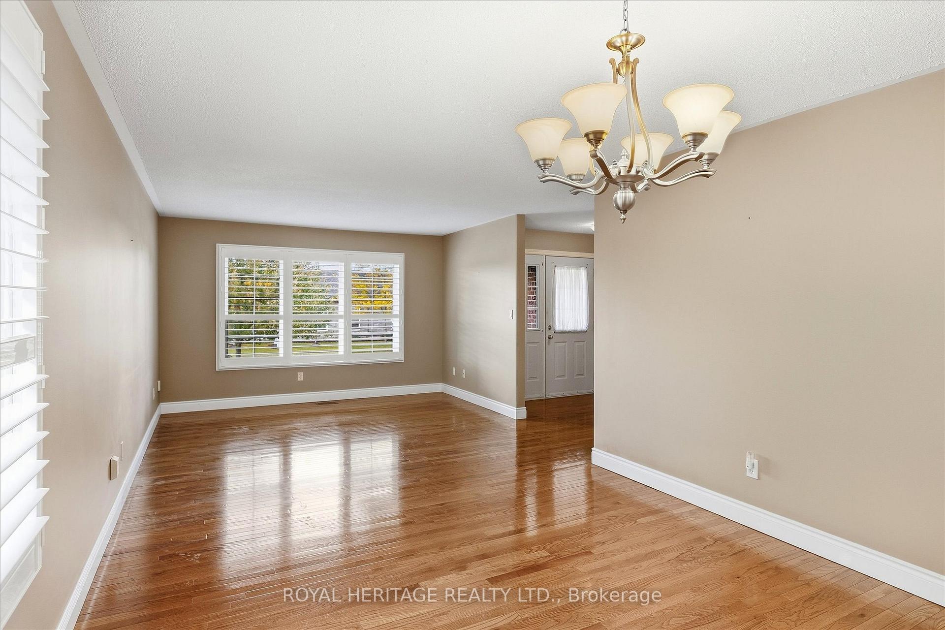 Photo 11 of 194 Mclaughlin Road, Kawartha Lakes, Lindsay — HOMEH
