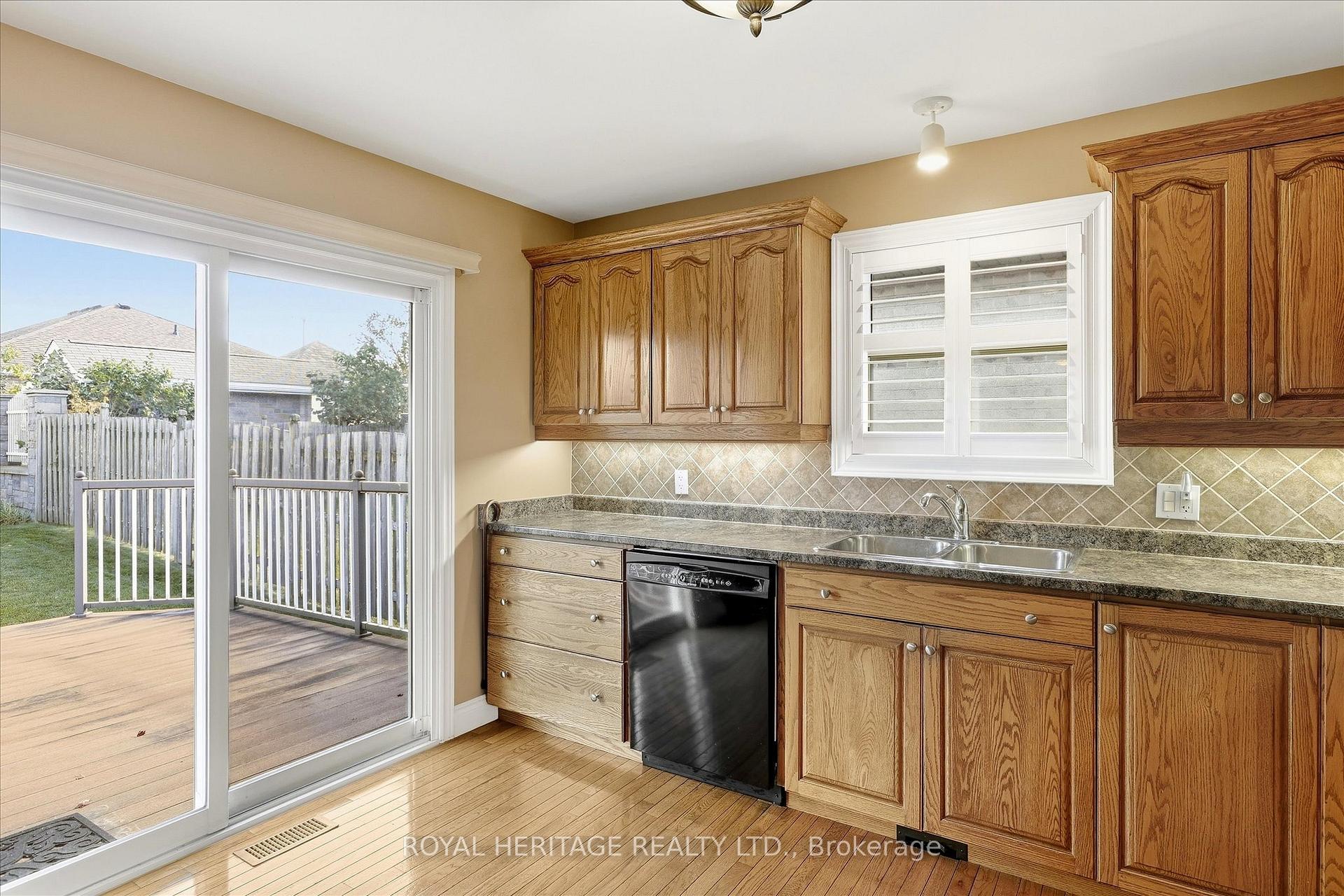 Photo 17 of 194 Mclaughlin Road, Kawartha Lakes, Lindsay — HOMEH