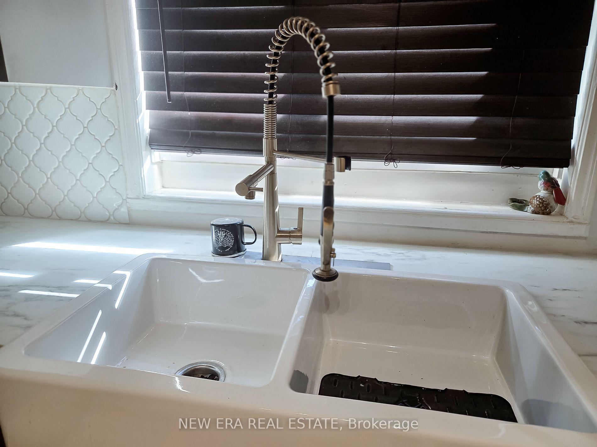 Photo 21 of 212 Niagara Street, St. Catharines, Facer — HOMEH