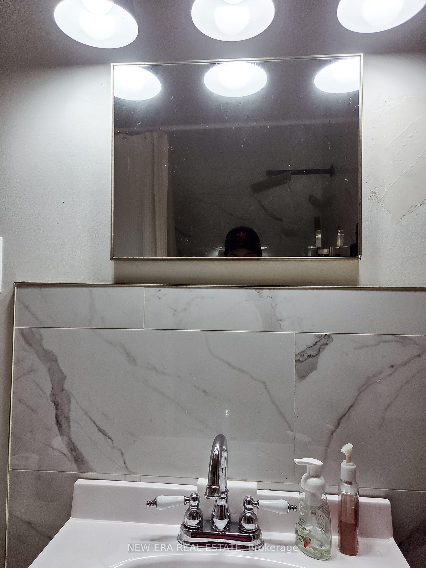 Photo 27 of 212 Niagara Street, St. Catharines, Facer — HOMEH