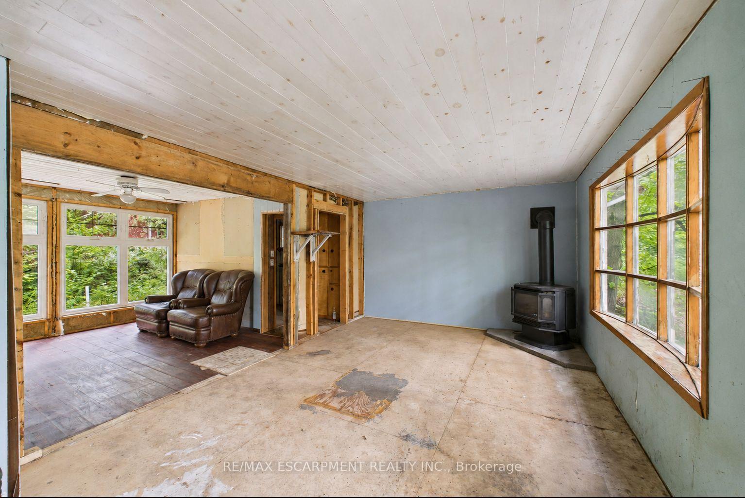 Photo 4 of 115 Broadbent Road, McKellar — HOMEH