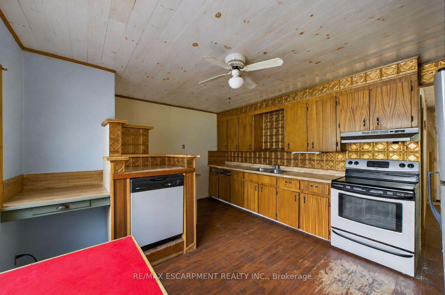 Photo 6 of 115 Broadbent Road, McKellar — HOMEH