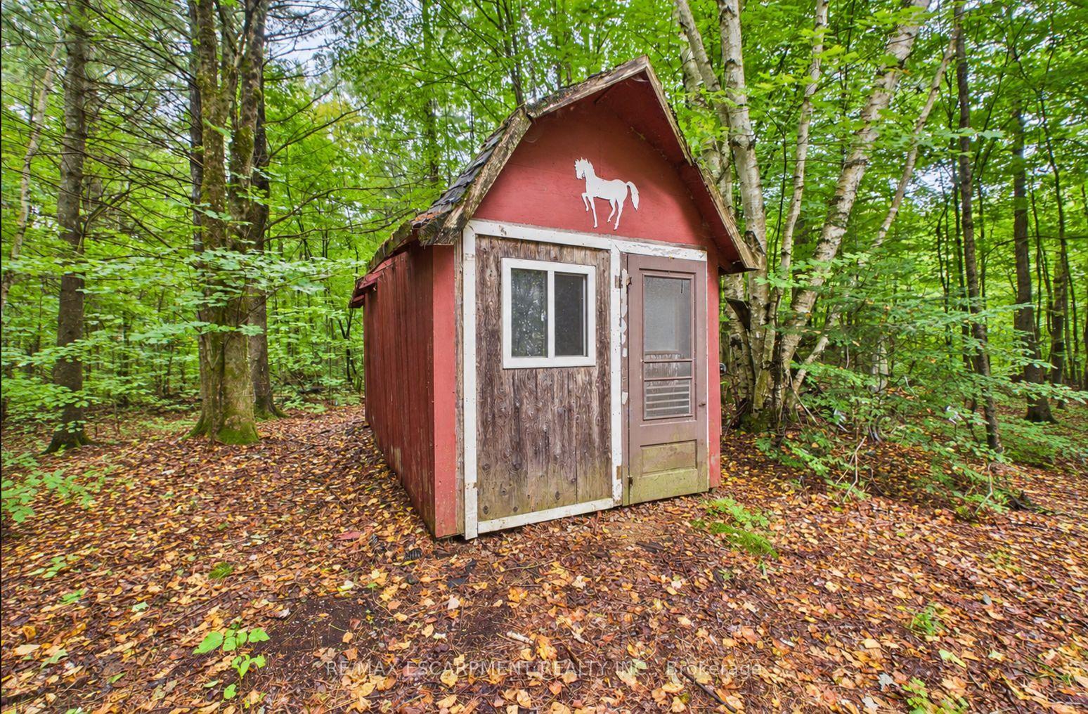 Photo 15 of 115 Broadbent Road, McKellar — HOMEH