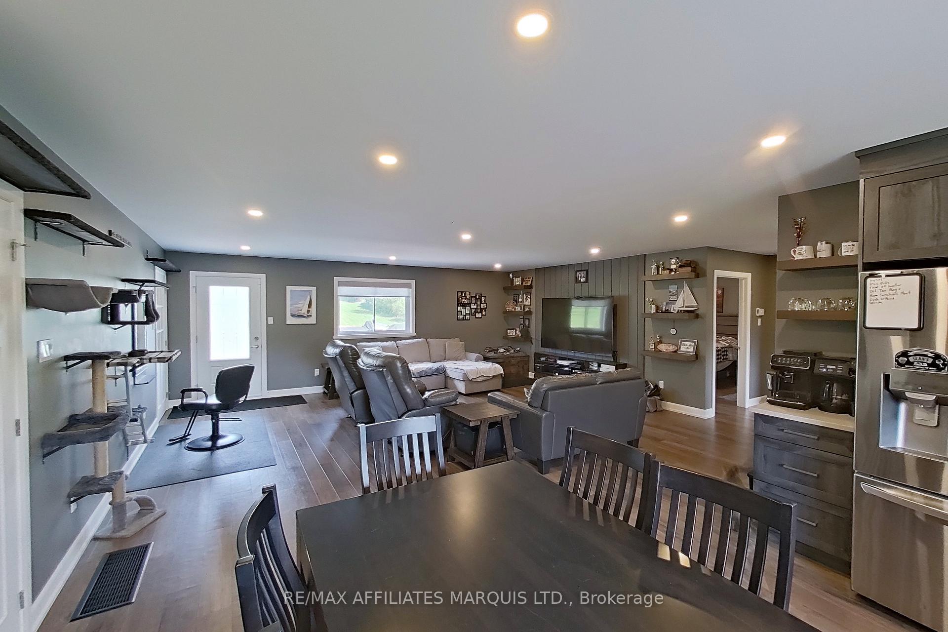 Photo 6 of 18779 Paragon Road, South Glengarry, South Glengarry (Charlottenburgh) Twp — HOMEH