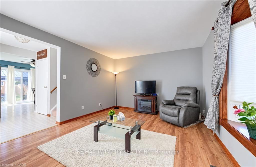 Photo 6 of 136 Sekura Crescent, Cambridge, Greenway-Chaplin — HOMEH