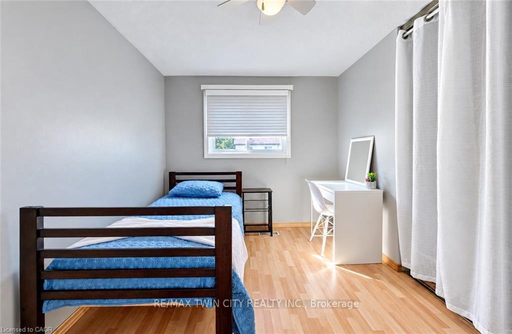 Photo 12 of 136 Sekura Crescent, Cambridge, Greenway-Chaplin — HOMEH