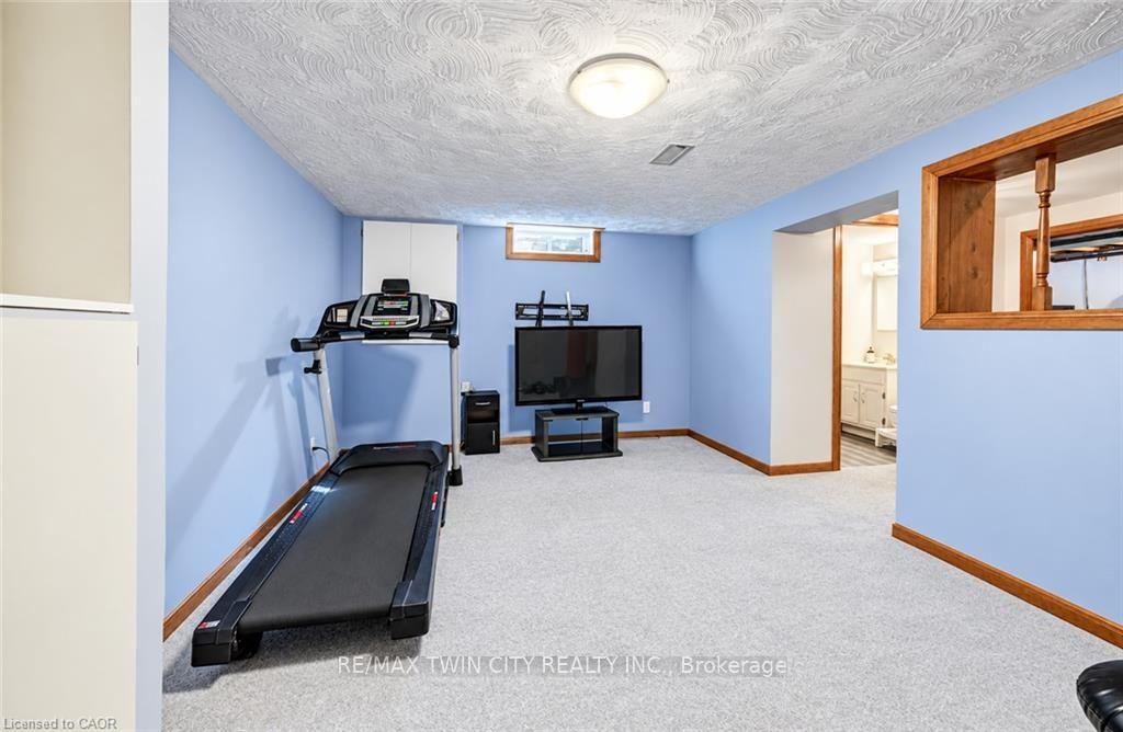 Photo 18 of 136 Sekura Crescent, Cambridge, Greenway-Chaplin — HOMEH