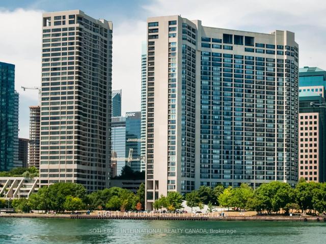 Photo of Unit 2431, 33 Harbour Square