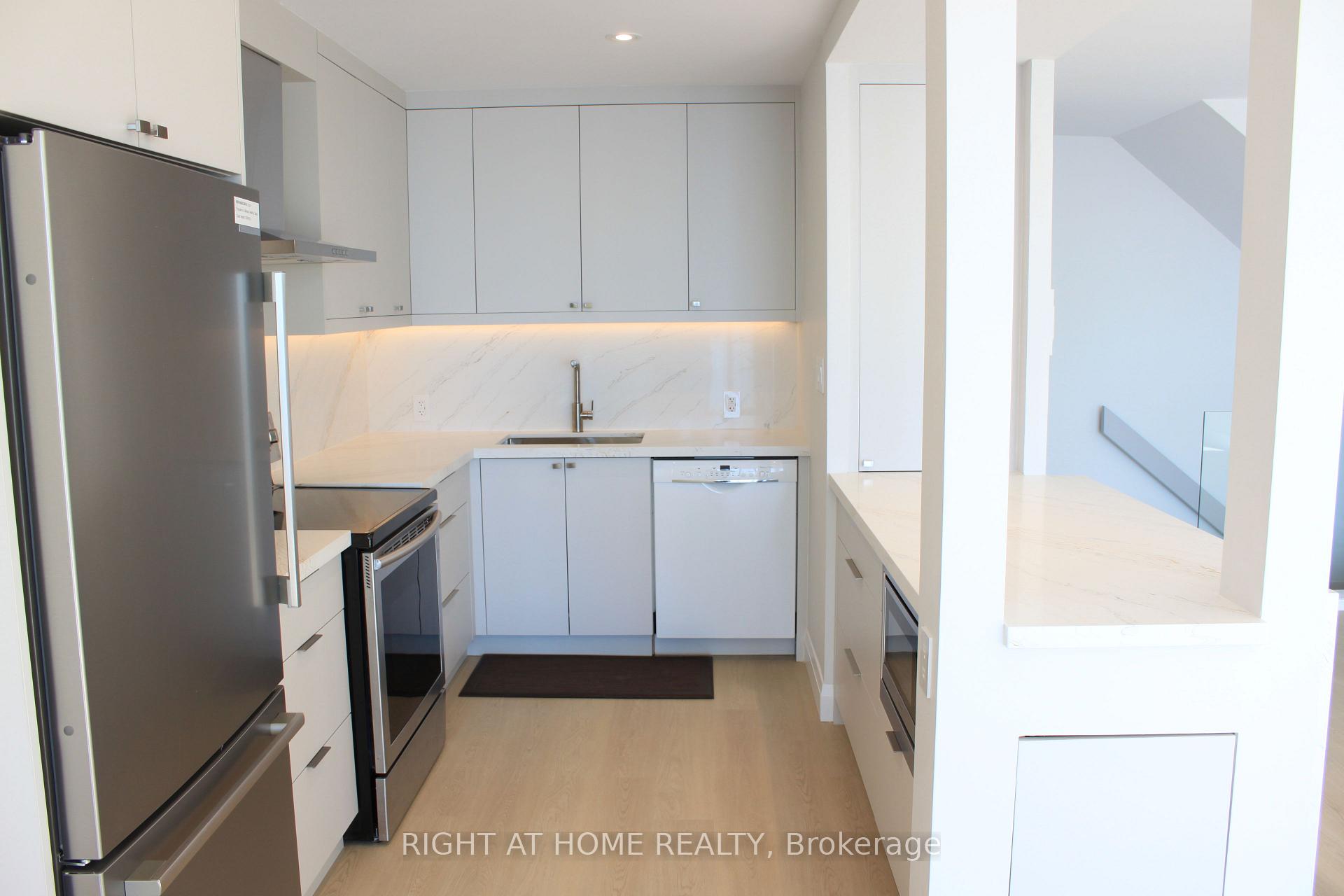 Photo 7 of Unit 2431, 33 Harbour Square, Toronto, Waterfront Communities — HOMEH