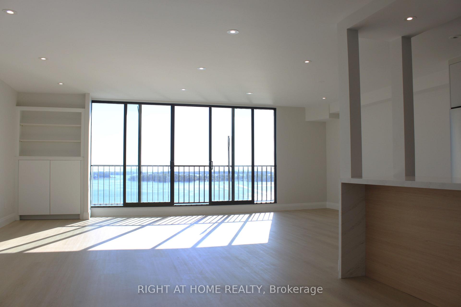 Photo 9 of Unit 2431, 33 Harbour Square, Toronto, Waterfront Communities — HOMEH
