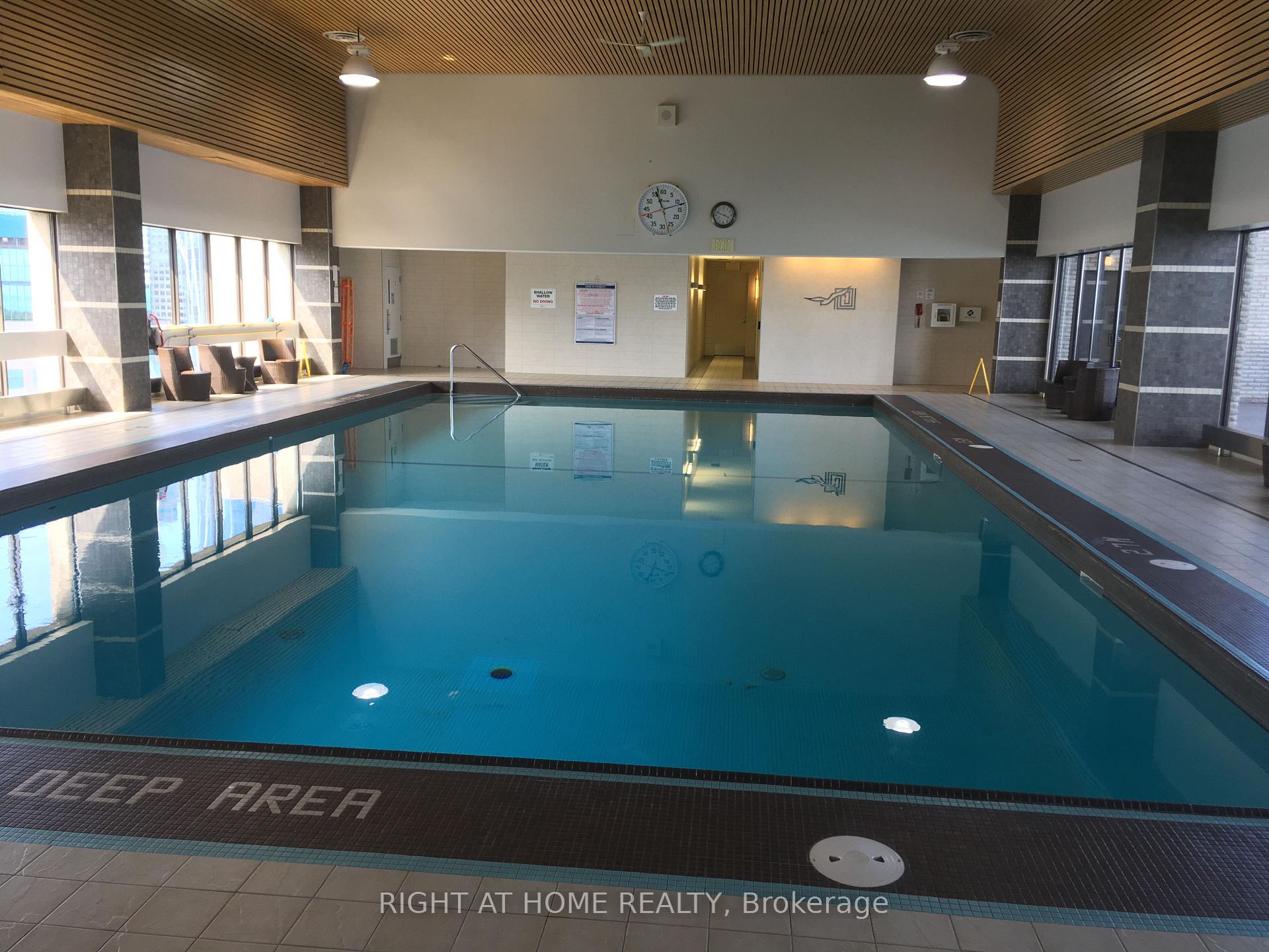 Photo 23 of Unit 2431, 33 Harbour Square, Toronto, Waterfront Communities — HOMEH