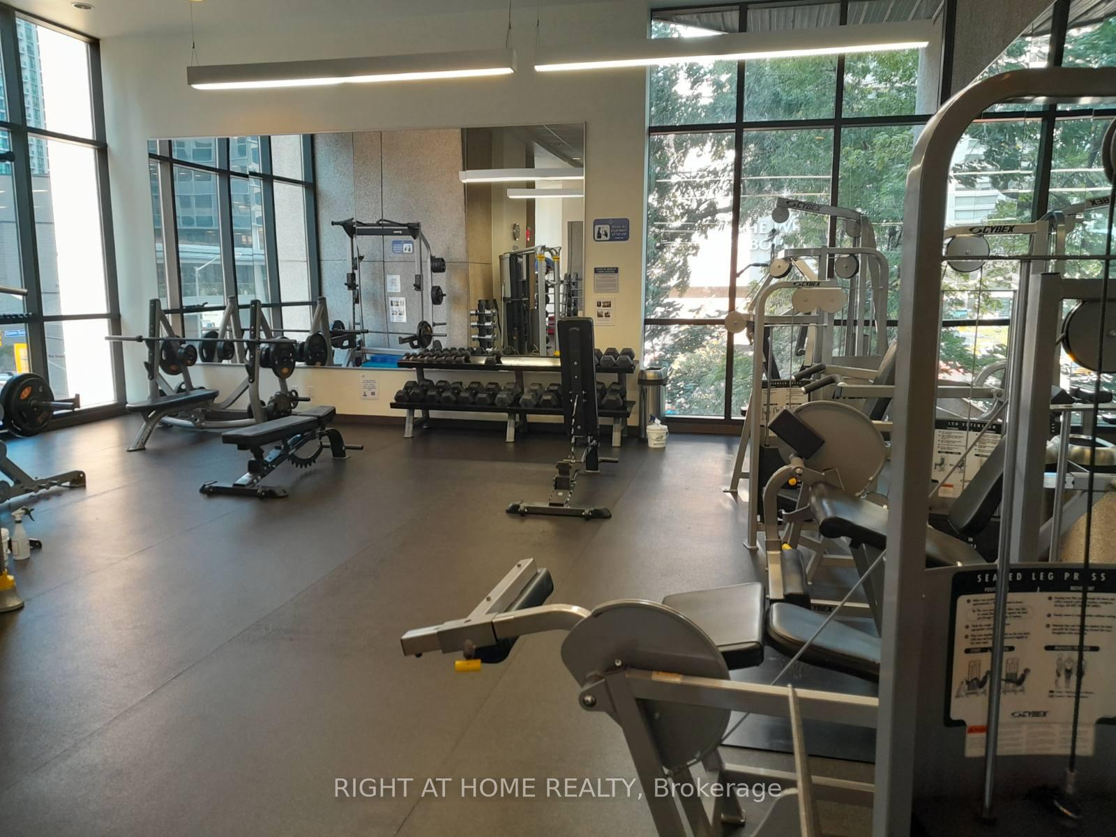 Photo 24 of Unit 2431, 33 Harbour Square, Toronto, Waterfront Communities — HOMEH