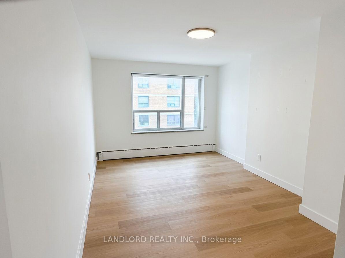 Photo 11 of Unit 502, 420 Eglinton Avenue E, Toronto, Mount Pleasant East — HOMEH