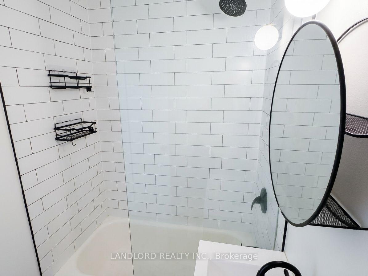Photo 13 of Unit 502, 420 Eglinton Avenue E, Toronto, Mount Pleasant East — HOMEH