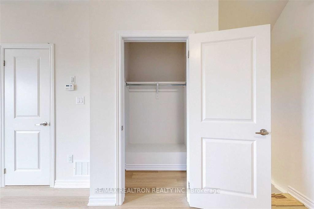 Photo 16 of Unit 19, 480 Beresford Path, Oshawa, Central — HOMEH