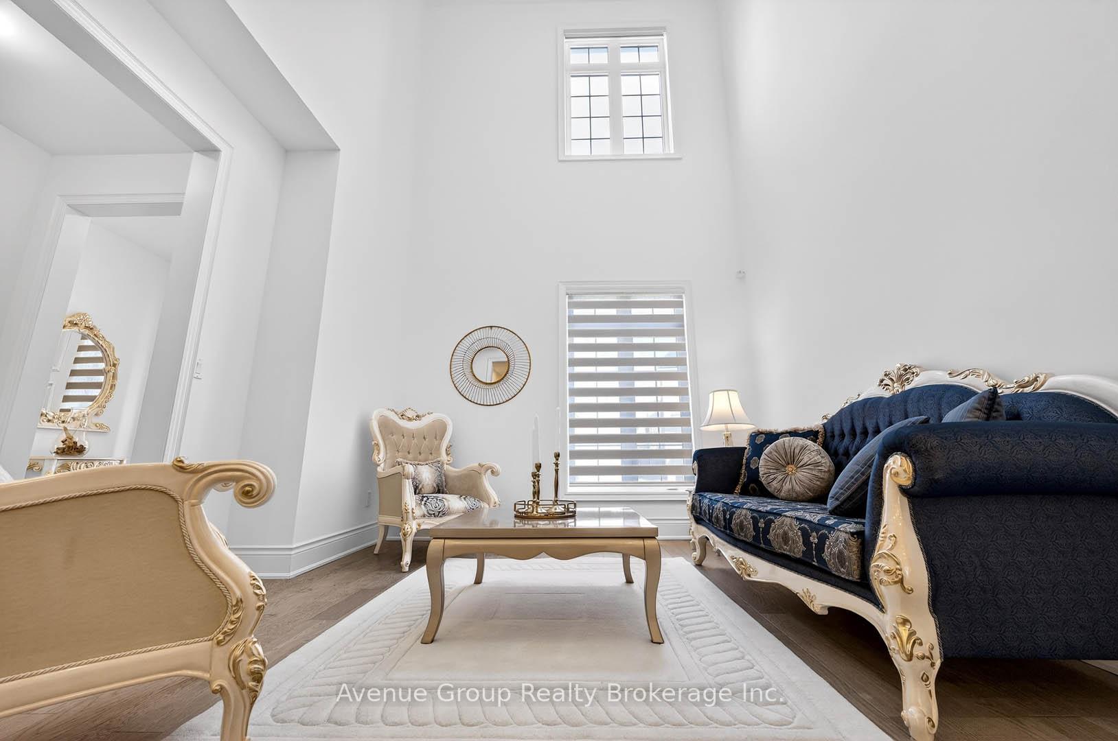 Photo 3 of 200 Farrell Road, Vaughan, Patterson — HOMEH