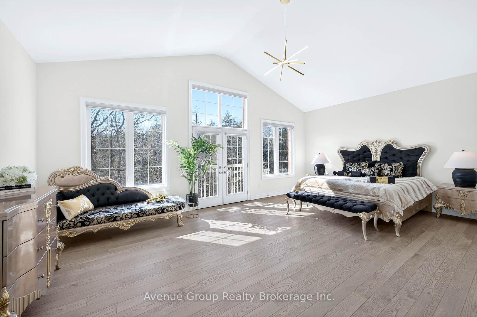 Photo 25 of 200 Farrell Road, Vaughan, Patterson — HOMEH