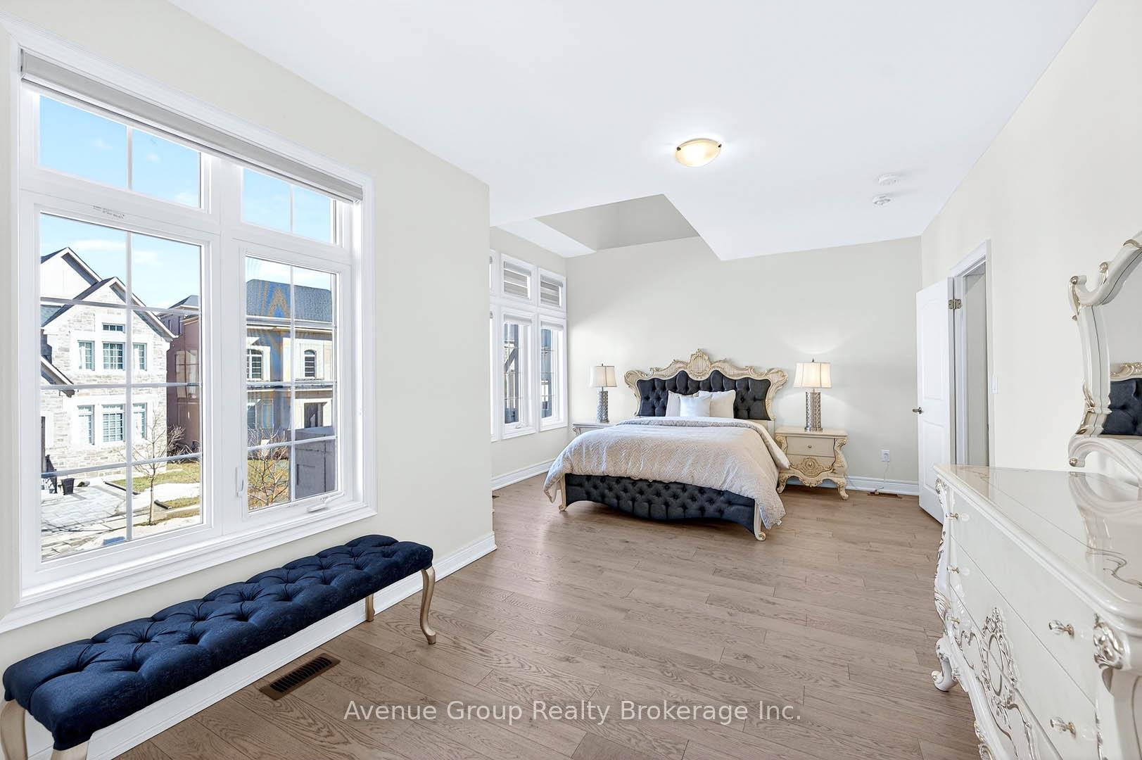 Photo 35 of 200 Farrell Road, Vaughan, Patterson — HOMEH