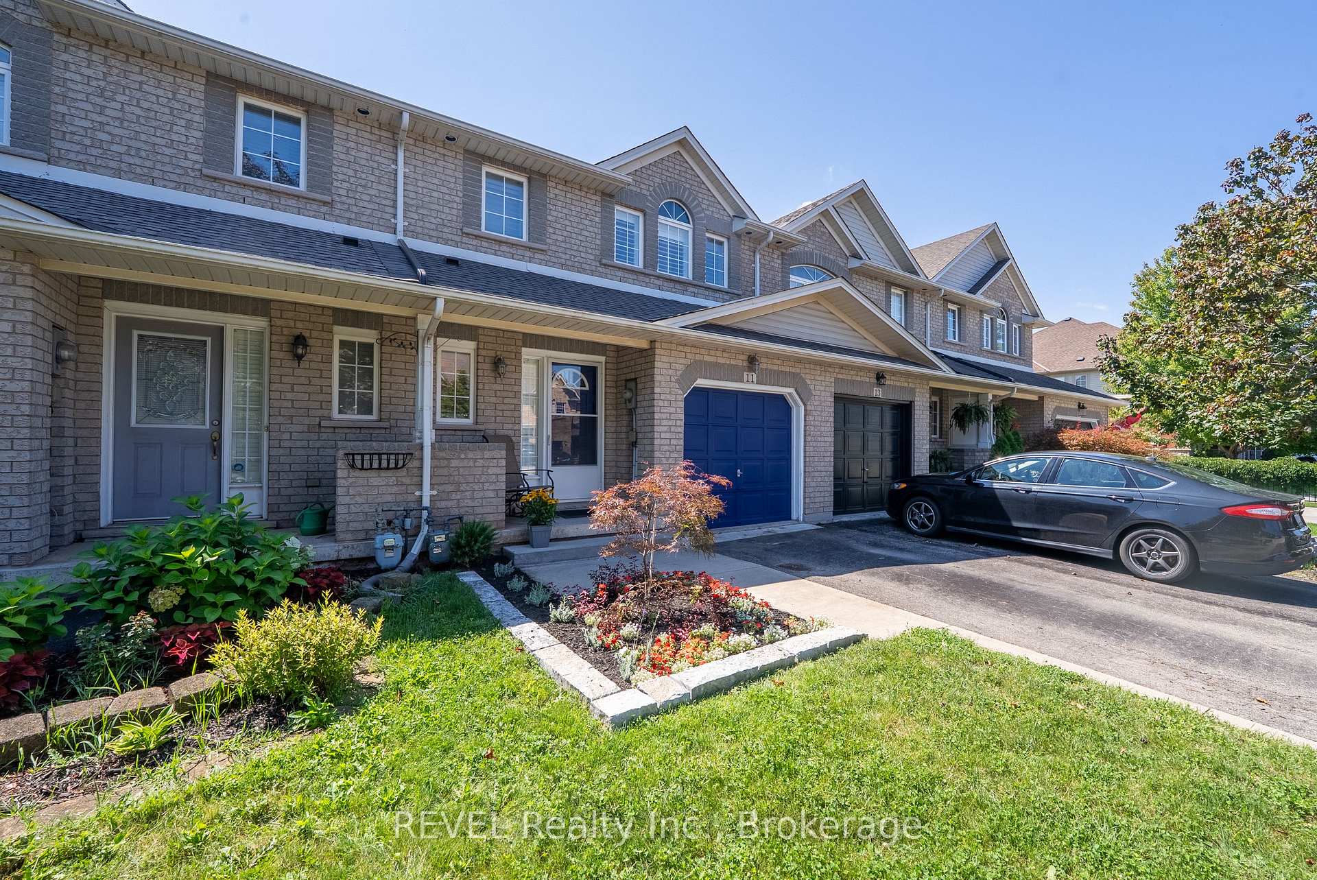 Photo 2 of 11 Elderberry Avenue, Grimsby, Grimsby West — HOMEH