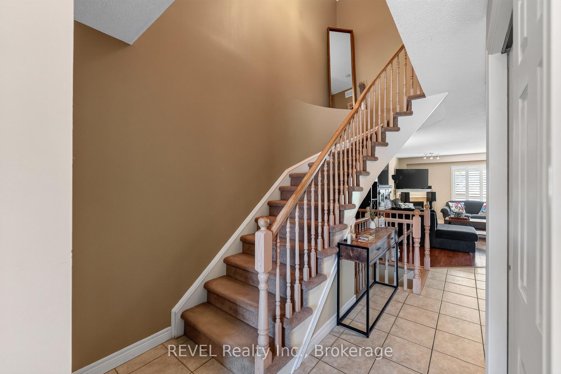 Photo 9 of 11 Elderberry Avenue, Grimsby, Grimsby West — HOMEH