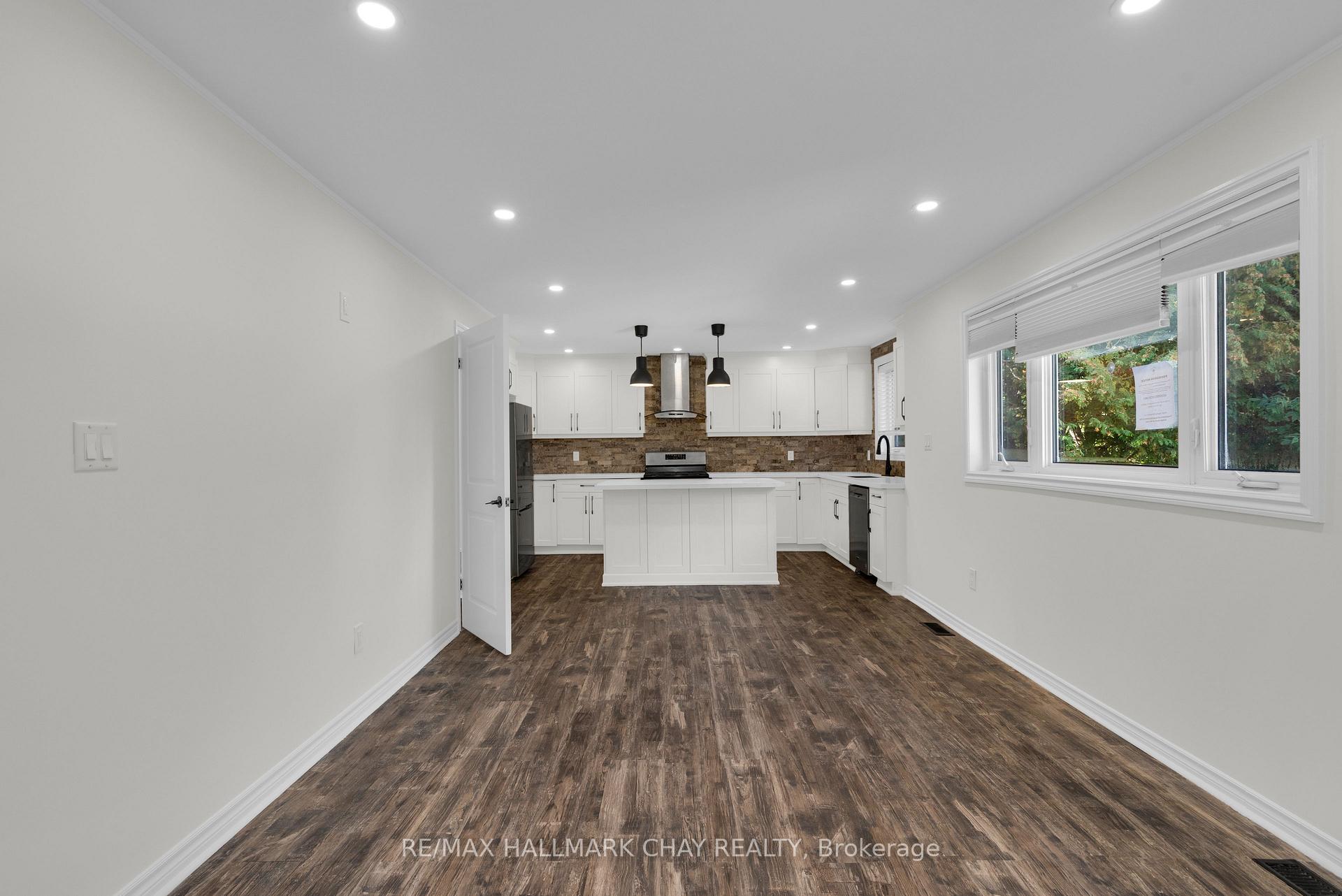 Photo 7 of 3391 Beachview Avenue, Severn, West Shore — HOMEH