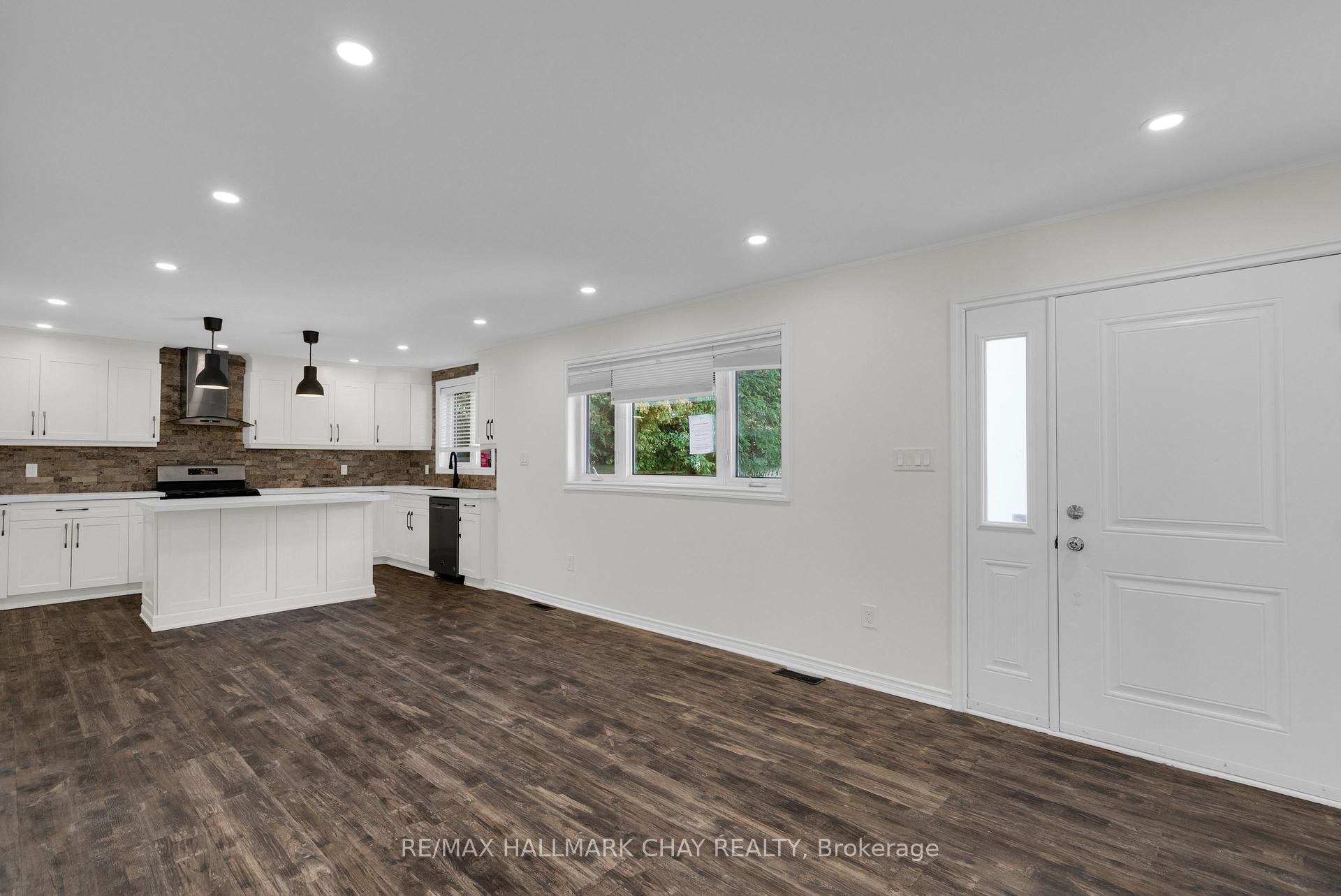 Photo 8 of 3391 Beachview Avenue, Severn, West Shore — HOMEH