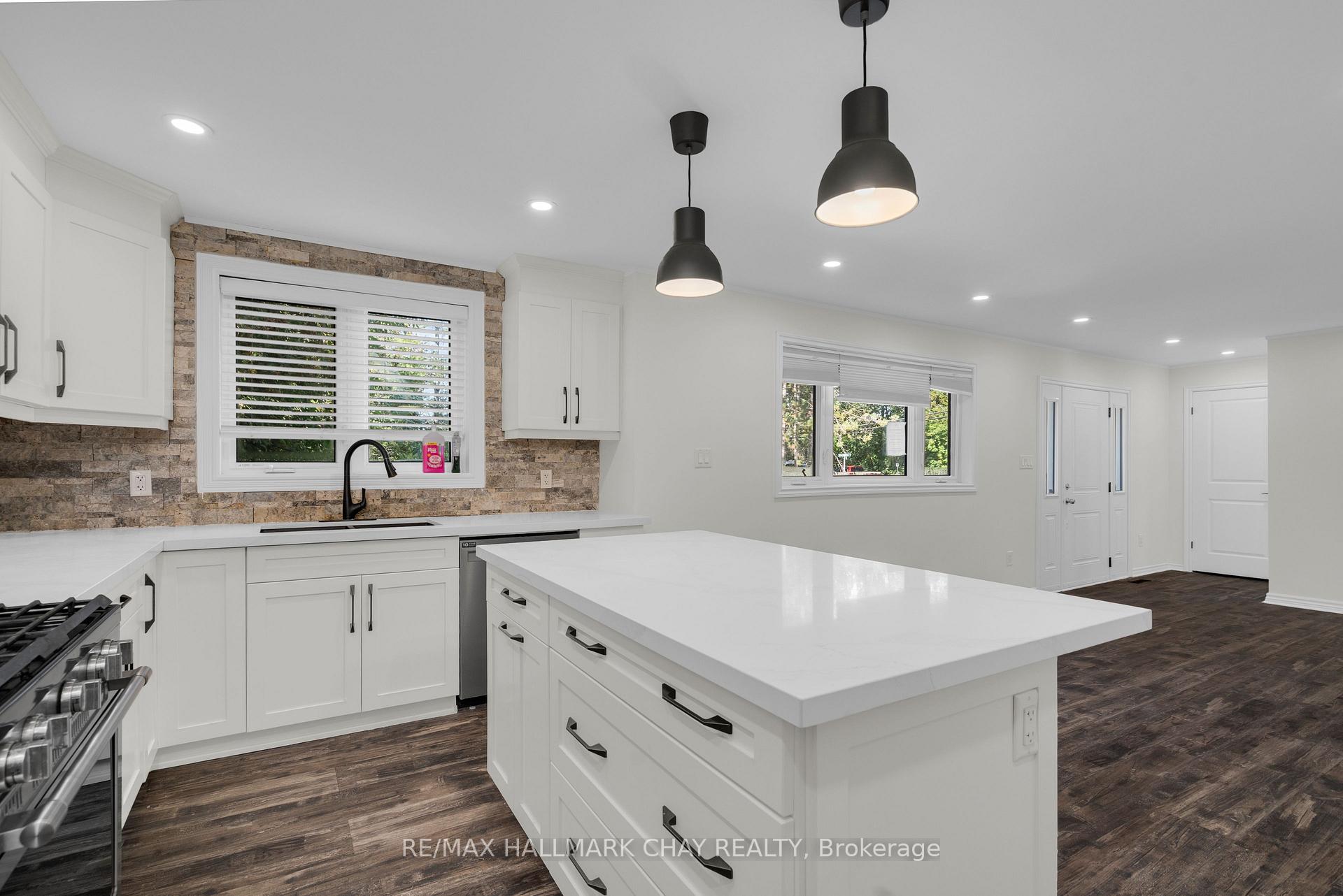Photo 10 of 3391 Beachview Avenue, Severn, West Shore — HOMEH