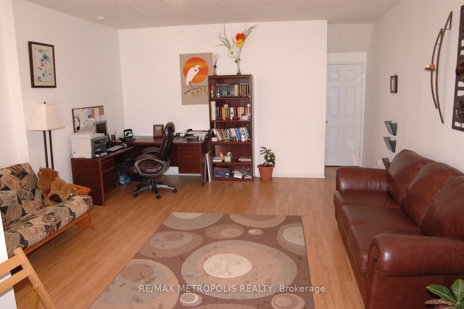 Photo 5 of Unit C17, 619 Wild Ginger Avenue, Waterloo, Erbsville/Laurelwood — HOMEH